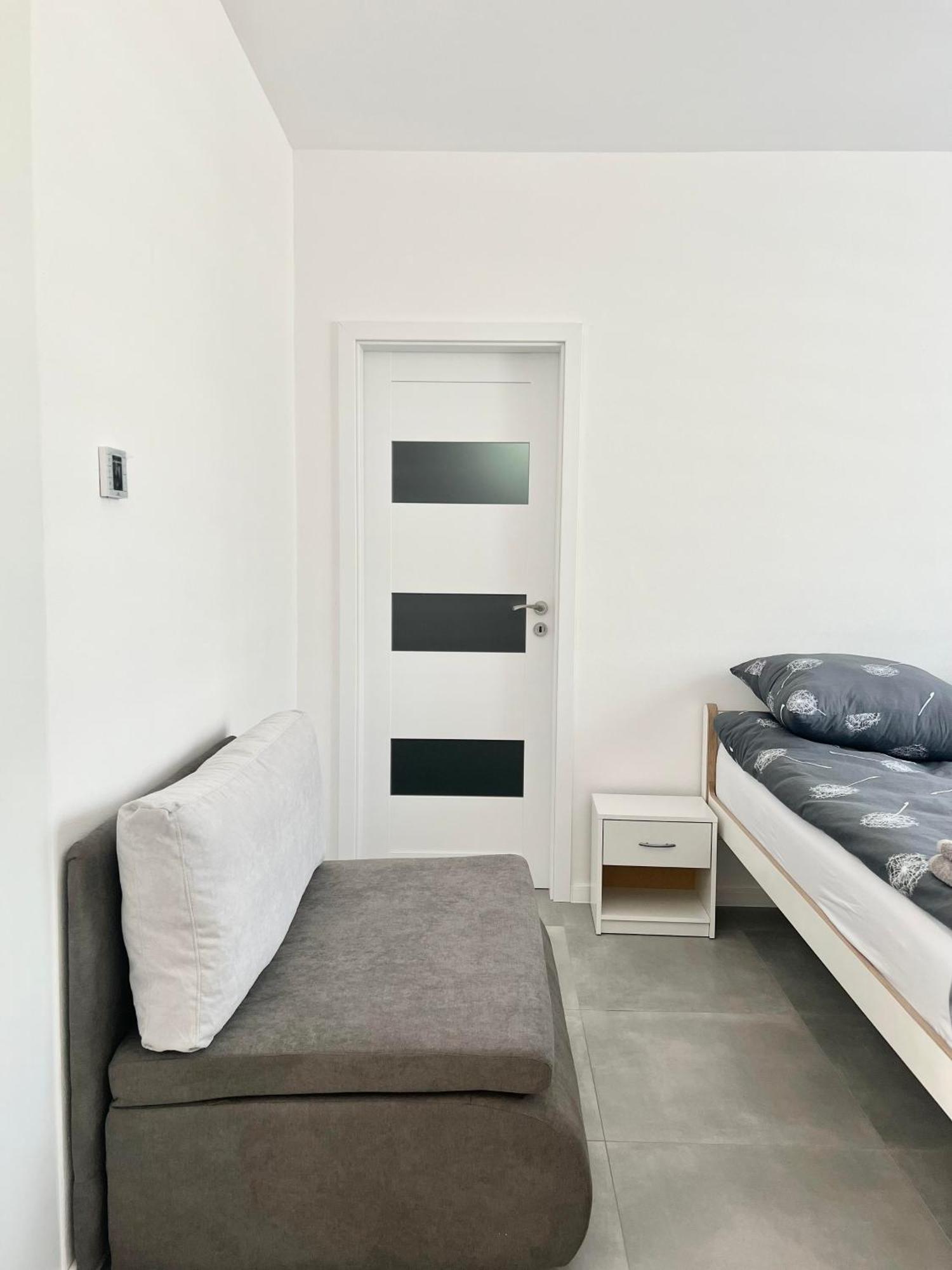 2 Moderne Apartmany 19 A 95 V Sukromi V Centre Mesta Турчянське Тепліце Екстер'єр фото